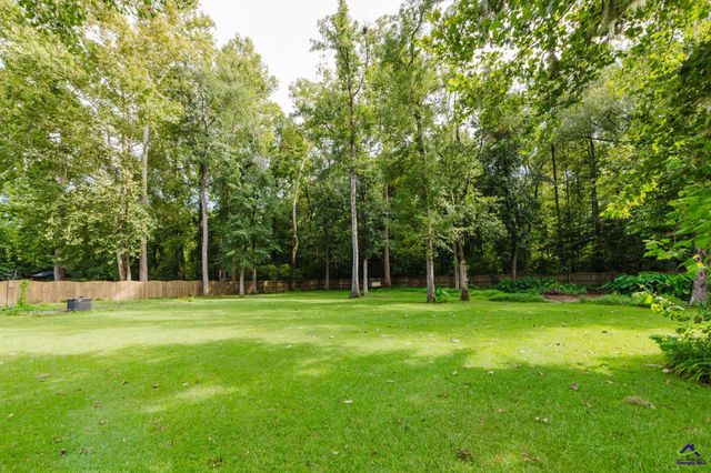 2115 Hiwassee Drive, Bonaire, GA 31005