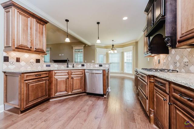 2115 Hiwassee Drive, Bonaire, GA 31005