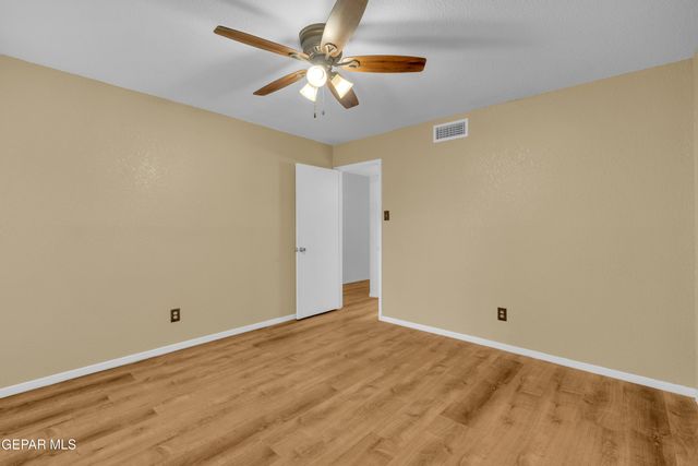 3208 ISLA BAHIA Way, El Paso, TX 79925