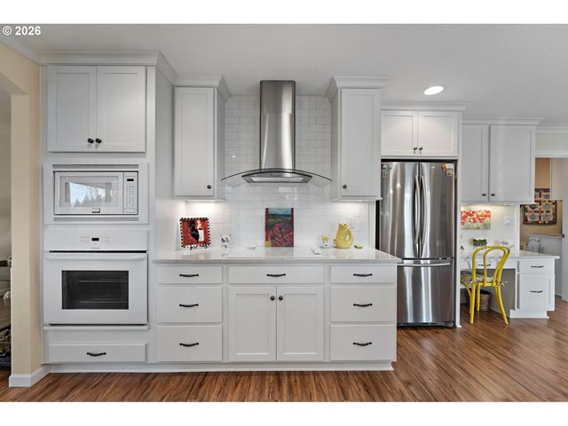 13590 Sw 24TH St, Beaverton, OR 97008