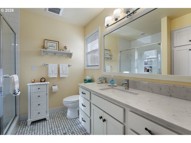13590 Sw 24TH St, Beaverton, OR 97008