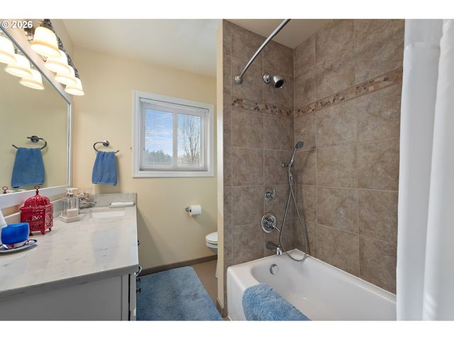 13590 Sw 24TH St, Beaverton, OR 97008