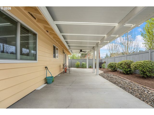 13590 Sw 24TH St, Beaverton, OR 97008