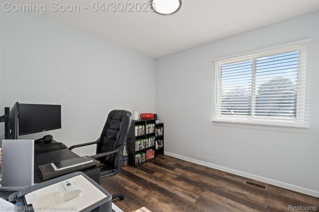 374 Randolph Street, Westland, MI 48186