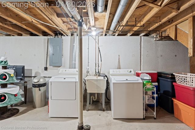 374 Randolph Street, Westland, MI 48186