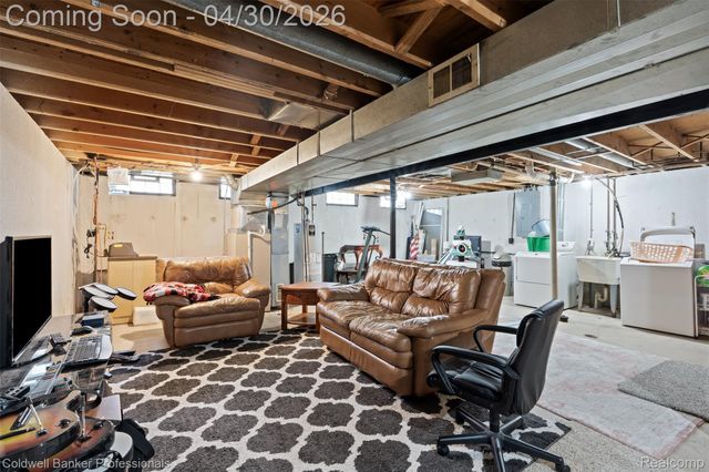 374 Randolph Street, Westland, MI 48186