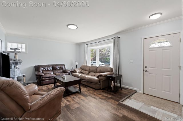 374 Randolph Street, Westland, MI 48186