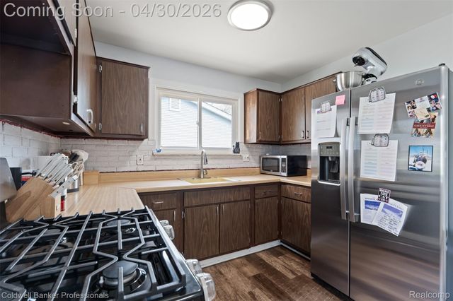 374 Randolph Street, Westland, MI 48186