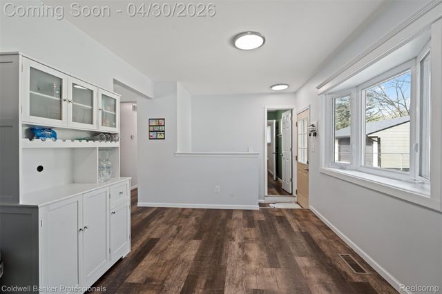 374 Randolph Street, Westland, MI 48186