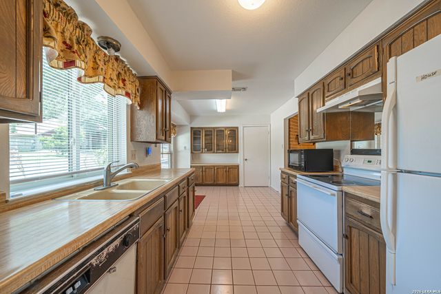 7230 Trace Buckle, San Antonio, TX 78240