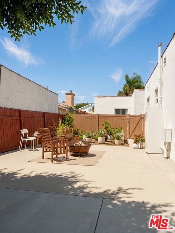 1140 Nowita Place, Los Angeles, CA 90291 — photo 2