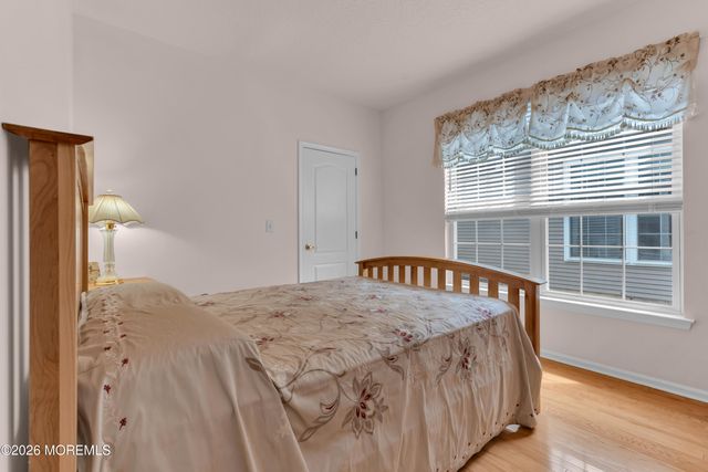 8 April Springs Court, Lakewood, NJ 08701