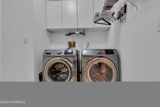 8 April Springs Court, Lakewood, NJ 08701