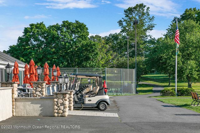 8 April Springs Court, Lakewood, NJ 08701