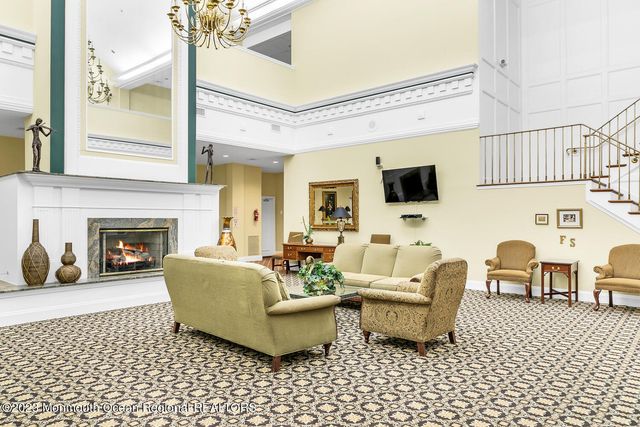 8 April Springs Court, Lakewood, NJ 08701