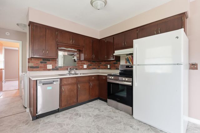 1430 Glenwood Avenue, Fort Wayne, IN 46805