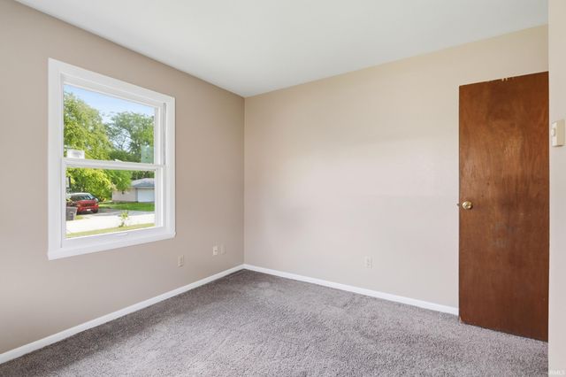 1430 Glenwood Avenue, Fort Wayne, IN 46805