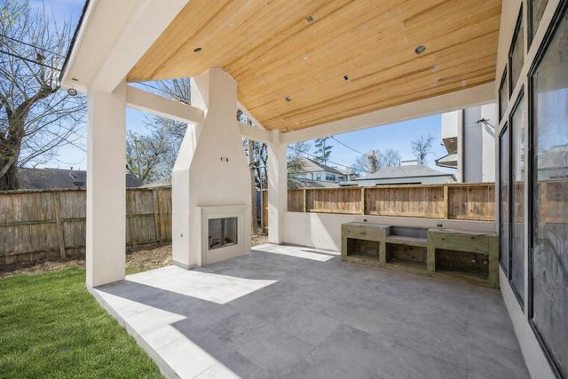 1423 Gardenia Drive, Houston, TX 77018