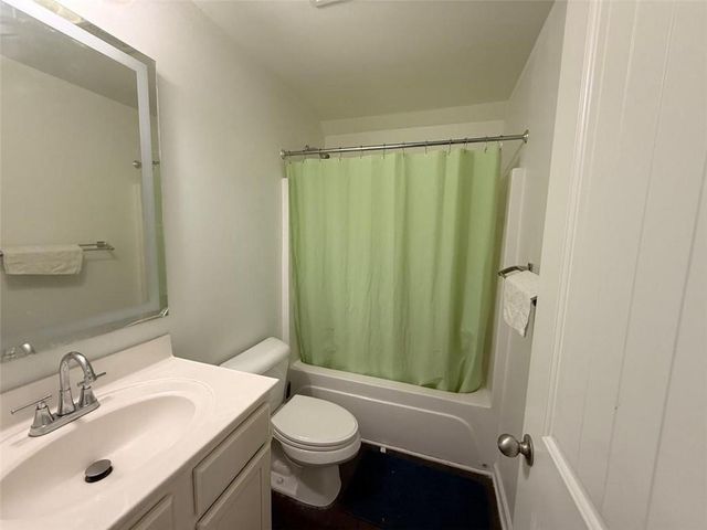 2450 Oakleaf Circle, Lithonia, GA 30058