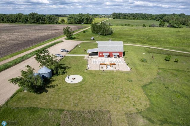 16305 57 Street SE, Kindred, ND 58051