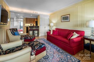 37 Hiawassee Street W203, Asheville, NC 28801