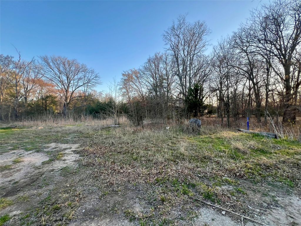 1537 Kays, Hawk Cove, TX 75474