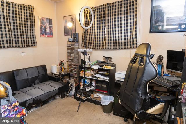 26 PLUMTREE RD, Levittown, PA 19056