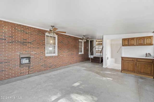 103 Cartwright Road, Elizabeth City, NC 27909