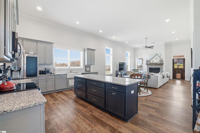 208 Claridge Way, Greer, SC 29651