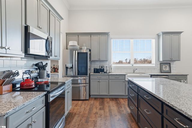 208 Claridge Way, Greer, SC 29651