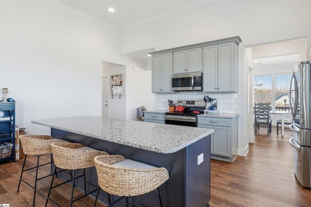 208 Claridge Way, Greer, SC 29651