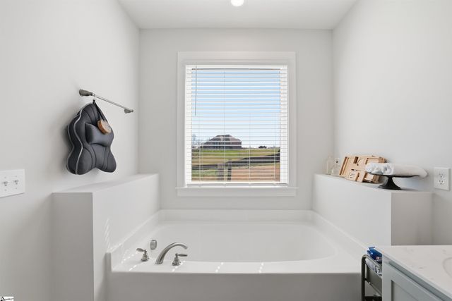 208 Claridge Way, Greer, SC 29651