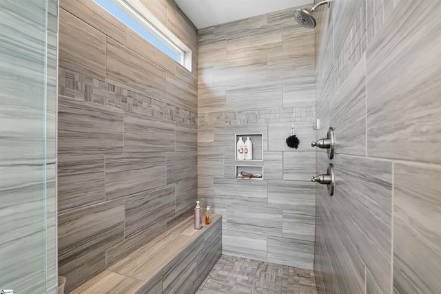 208 Claridge Way, Greer, SC 29651