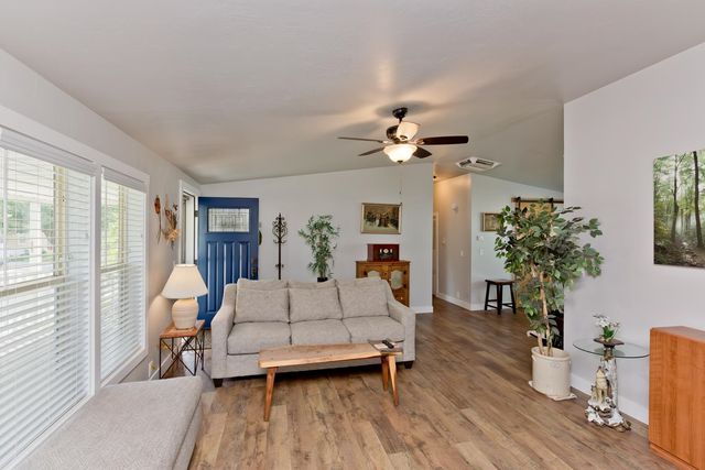 435 32 Rd Unit 601, Clifton, CO 81520