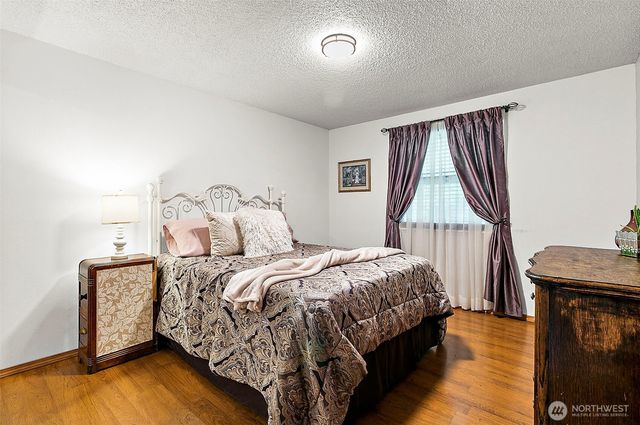 19303 65th Street E, Bonney Lake, WA 98391
