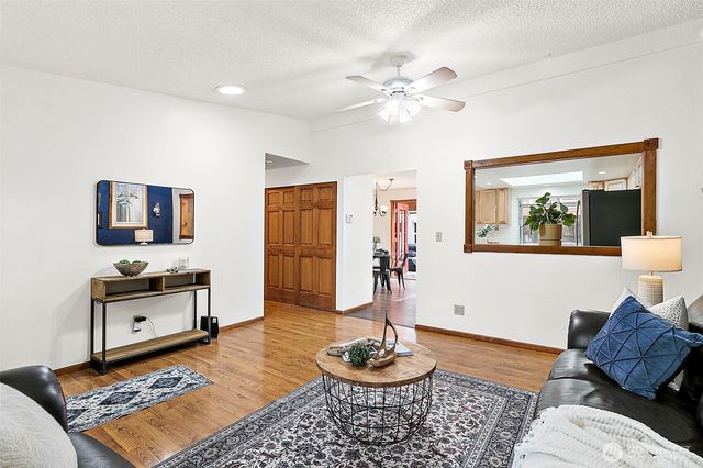 19303 65th Street E, Bonney Lake, WA 98391