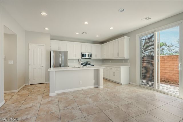 9319 Poseidon Valley Avenue, Las Vegas, NV 89178