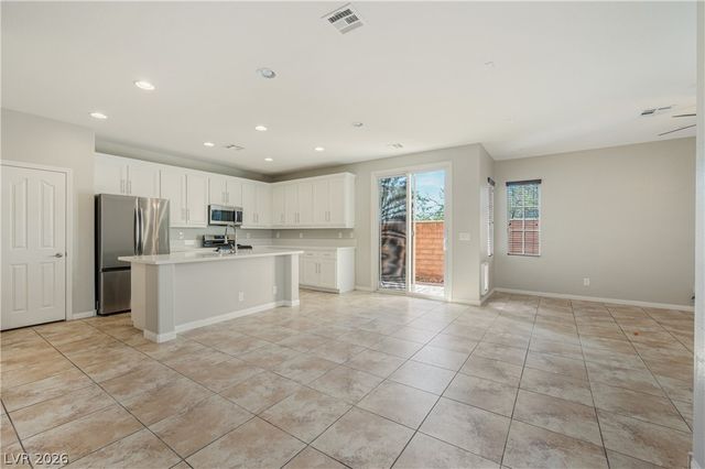 9319 Poseidon Valley Avenue, Las Vegas, NV 89178