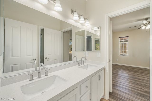 9319 Poseidon Valley Avenue, Las Vegas, NV 89178