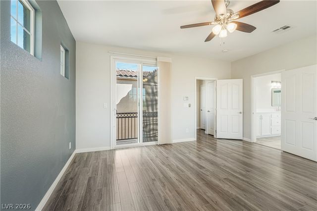 9319 Poseidon Valley Avenue, Las Vegas, NV 89178