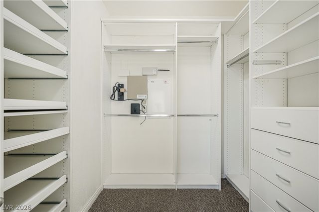 9319 Poseidon Valley Avenue, Las Vegas, NV 89178