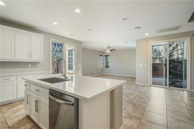 9319 Poseidon Valley Avenue, Las Vegas, NV 89178