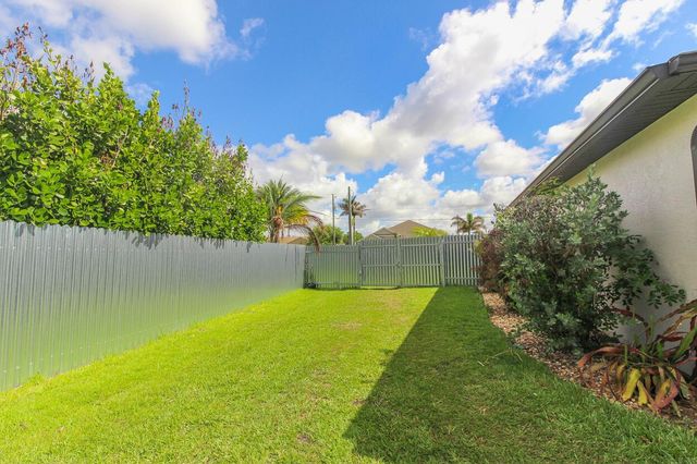 2718 SW Hamilton Avenue, Port St. Lucie, FL 34987
