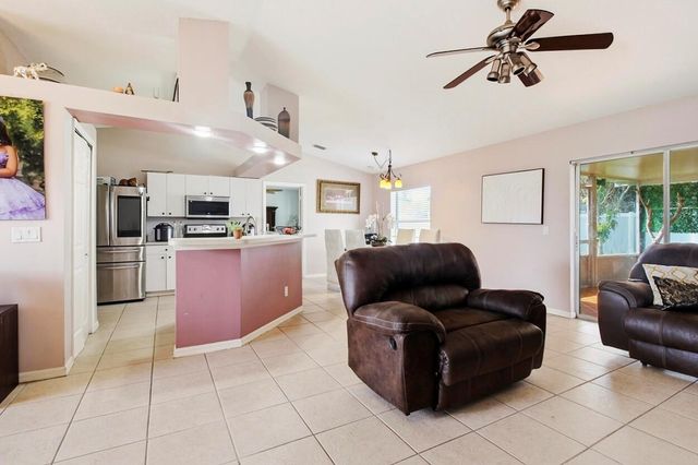 2718 SW Hamilton Avenue, Port St. Lucie, FL 34987