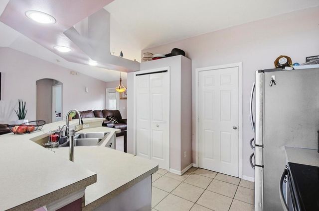 2718 SW Hamilton Avenue, Port St. Lucie, FL 34987