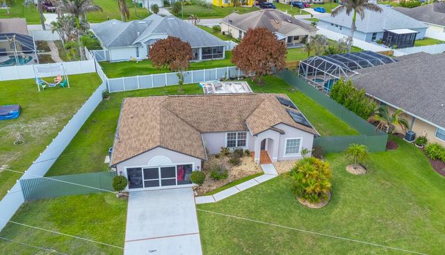 2718 SW Hamilton Avenue, Port St. Lucie, FL 34987