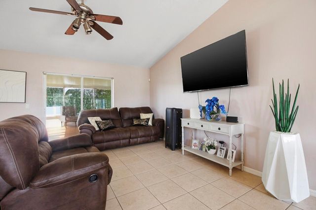 2718 SW Hamilton Avenue, Port St. Lucie, FL 34987