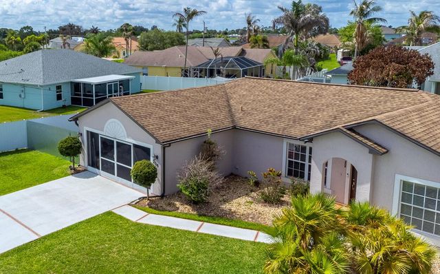 2718 SW Hamilton Avenue, Port St. Lucie, FL 34987