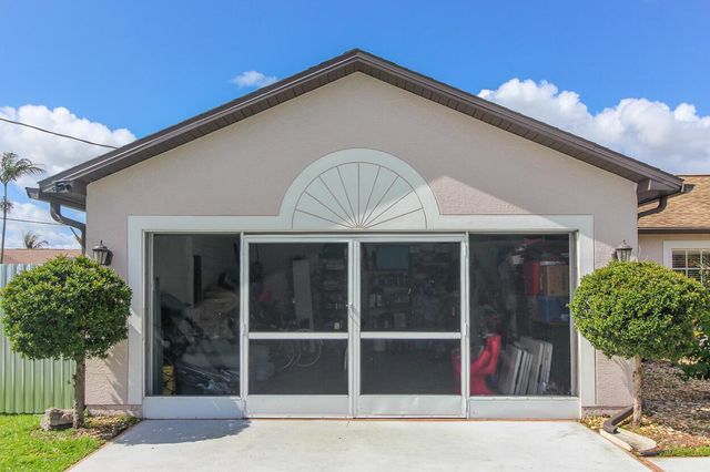 2718 SW Hamilton Avenue, Port St. Lucie, FL 34987