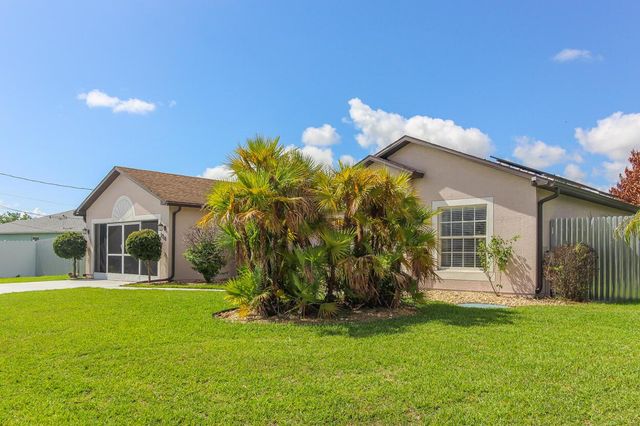 2718 SW Hamilton Avenue, Port St. Lucie, FL 34987